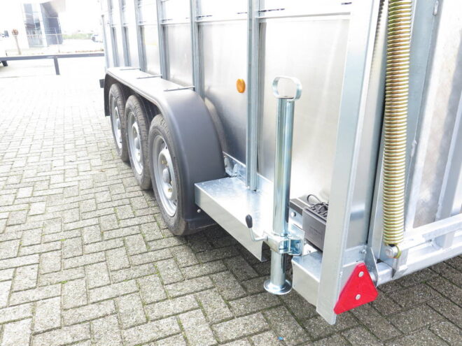 Maatwerk Ifor Williams veetrailer 427x178x213cm